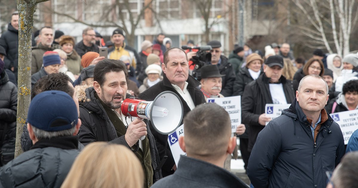 Adóstopot követelnek a csíkszeredaiak